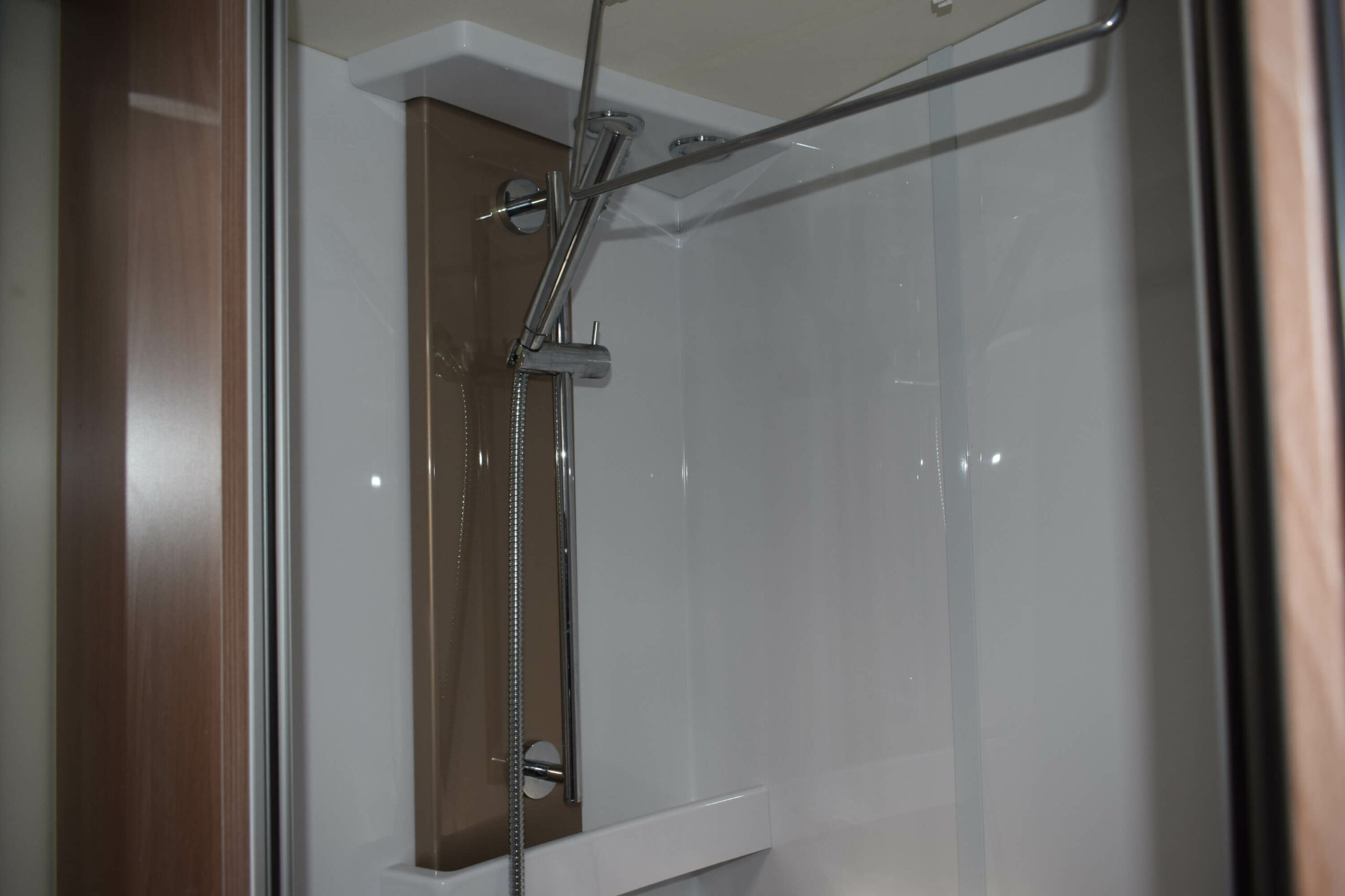 Burstner Lyseo Harmony Shower